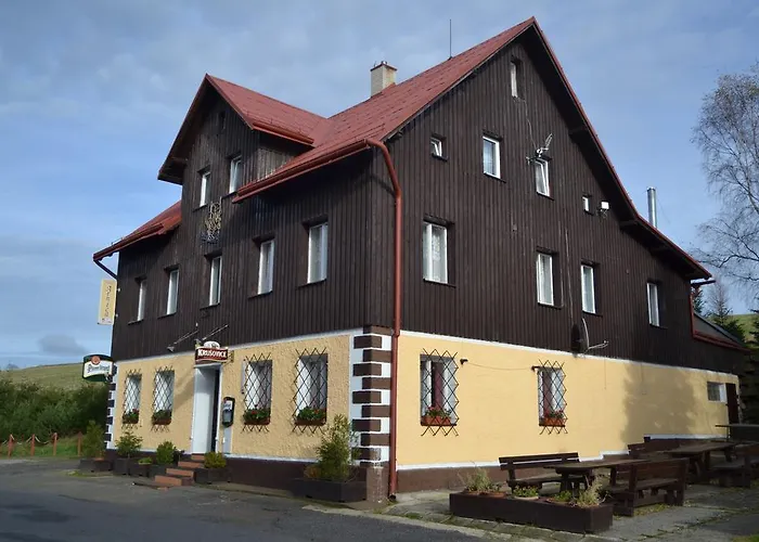 Horsky Arnica מלון Loučná pod Klínovcem